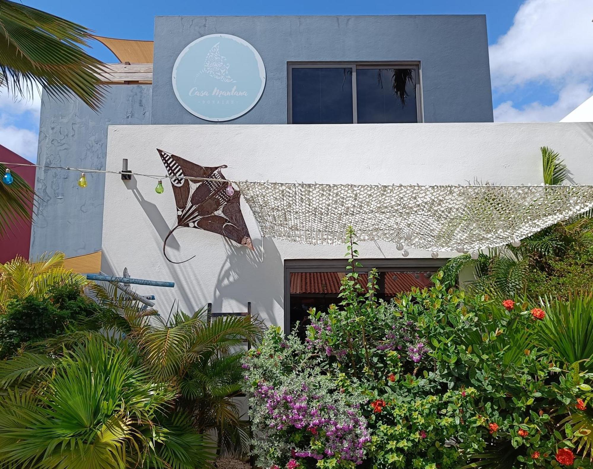 Casa Mantana Bonaire Bed and Breakfast Playa Exteriör bild